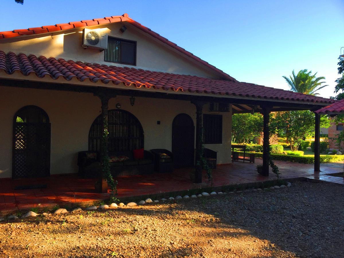 Los Jazmines Hotel Resort Warnes Luaran gambar