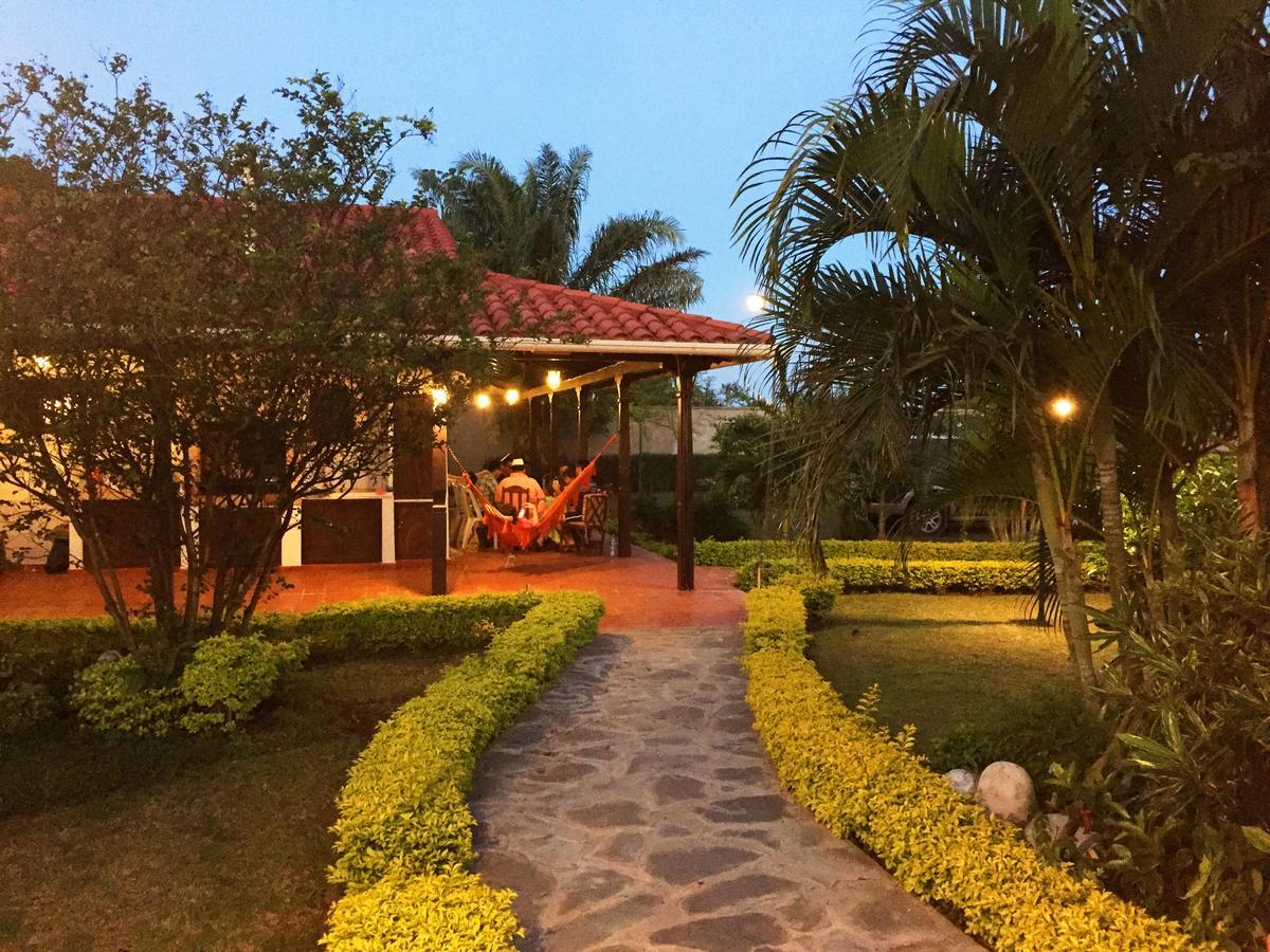 Los Jazmines Hotel Resort Warnes Luaran gambar