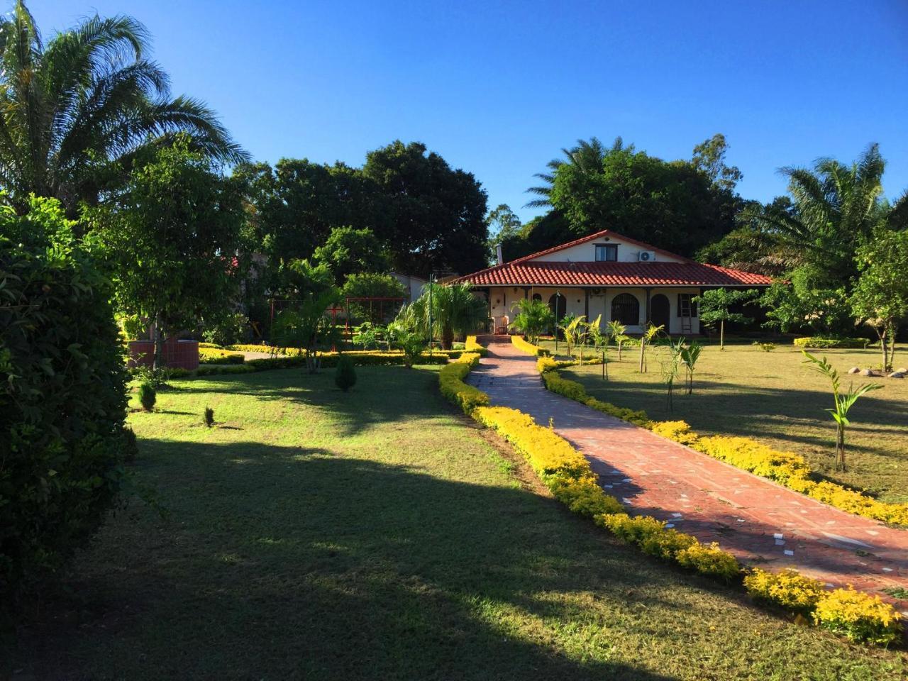Los Jazmines Hotel Resort Warnes Luaran gambar